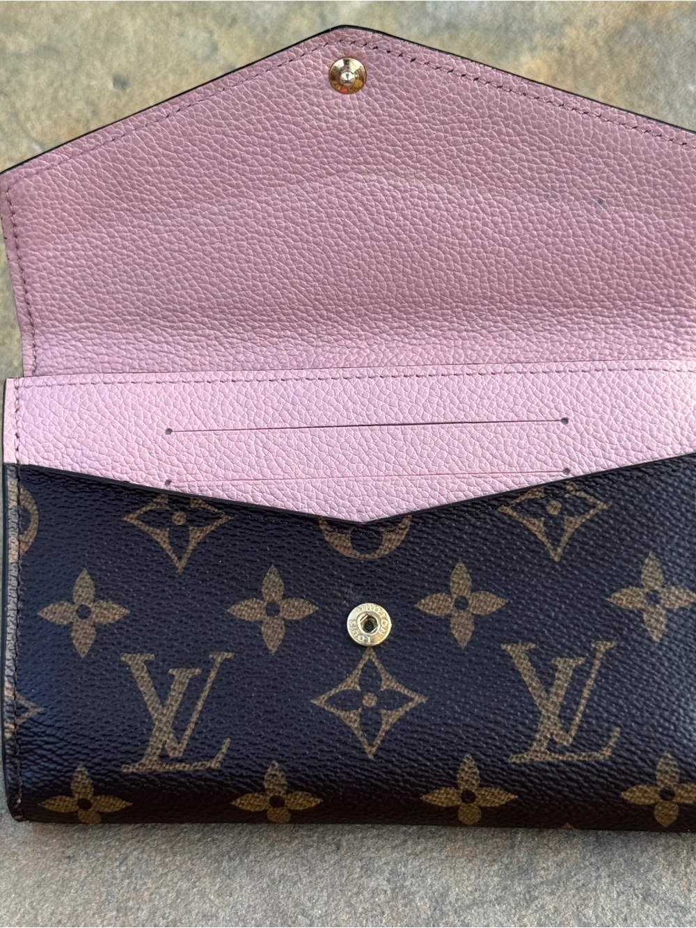 Louis Vuitton Monogram Pallas Compact Wallet in Rose Poudre - Picture 2 of 11